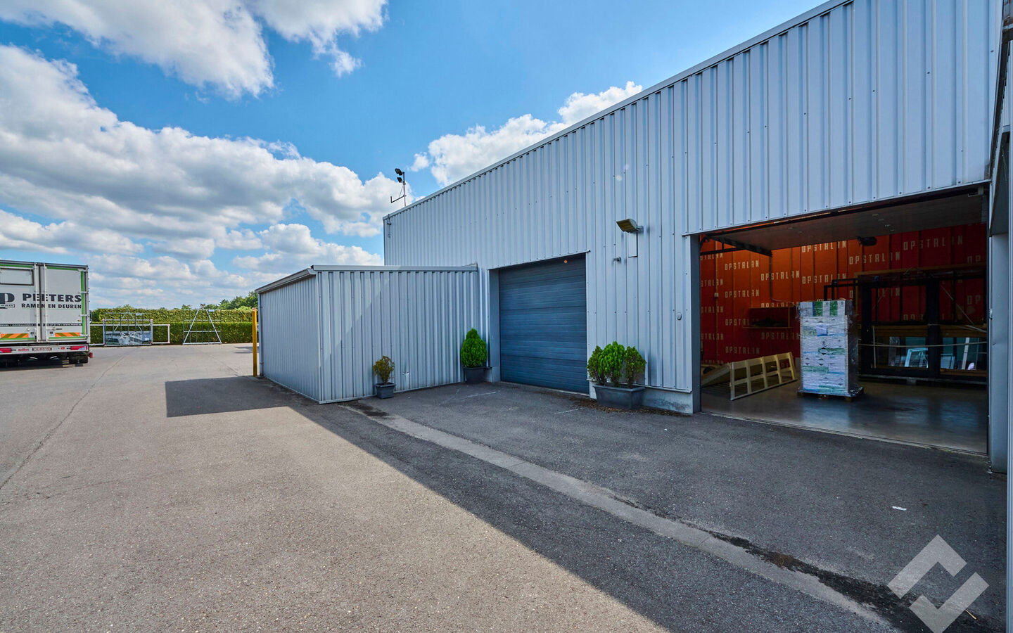 Gebouw voor gemengd gebruik te koop in Dessel