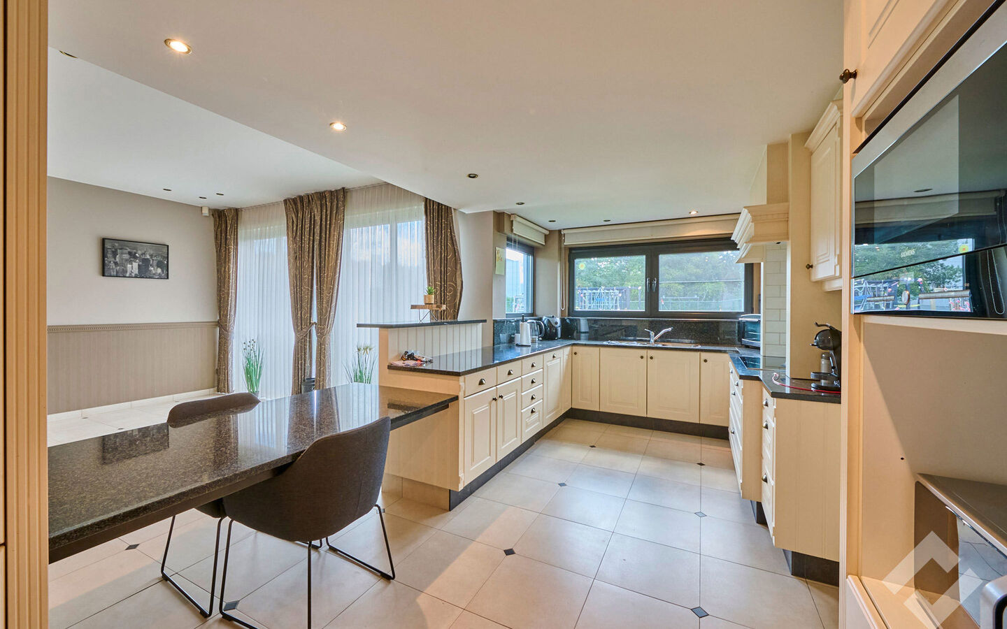 Gebouw voor gemengd gebruik te koop in Dessel