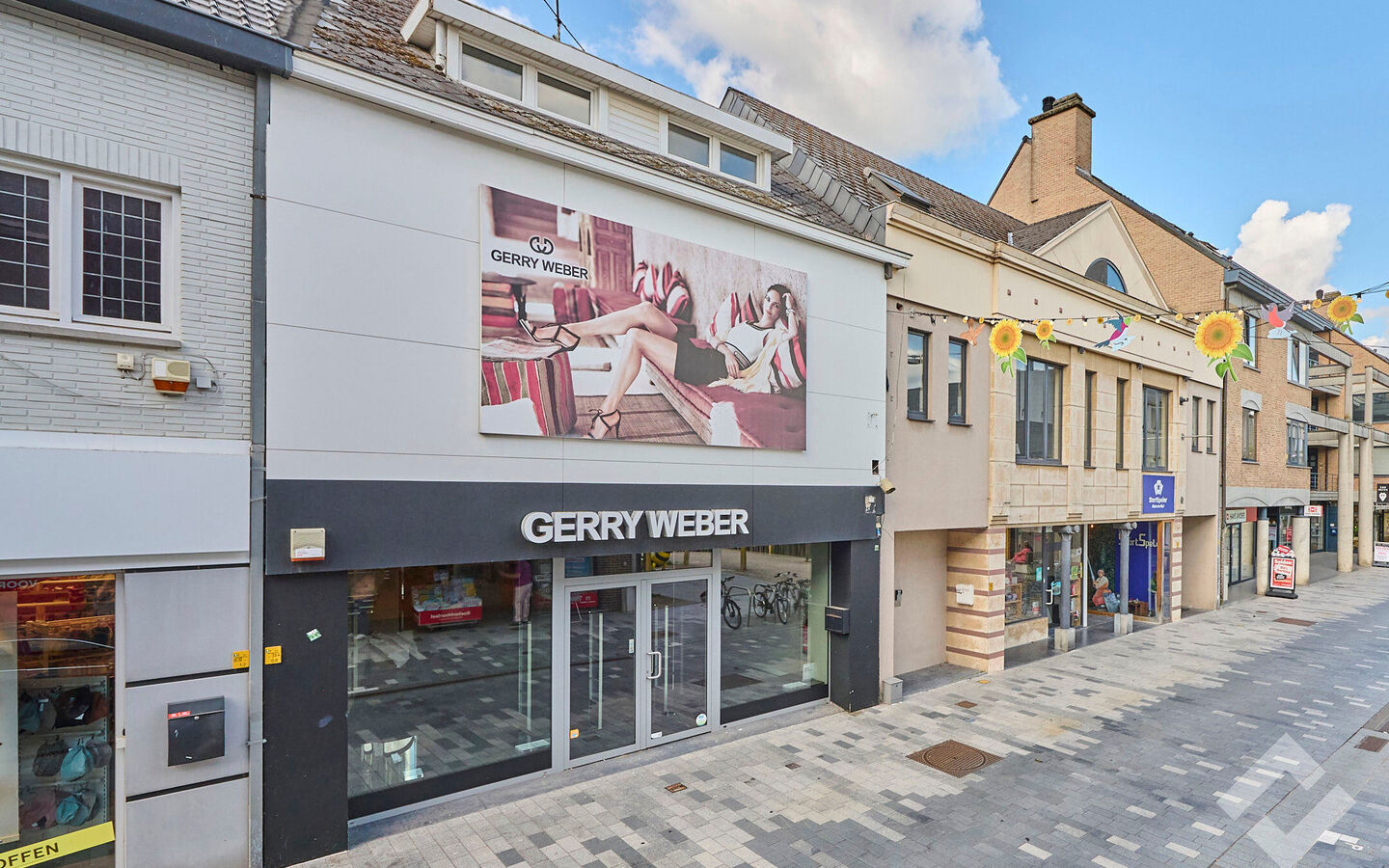 Gebouw voor gemengd gebruik te koop in Lommel