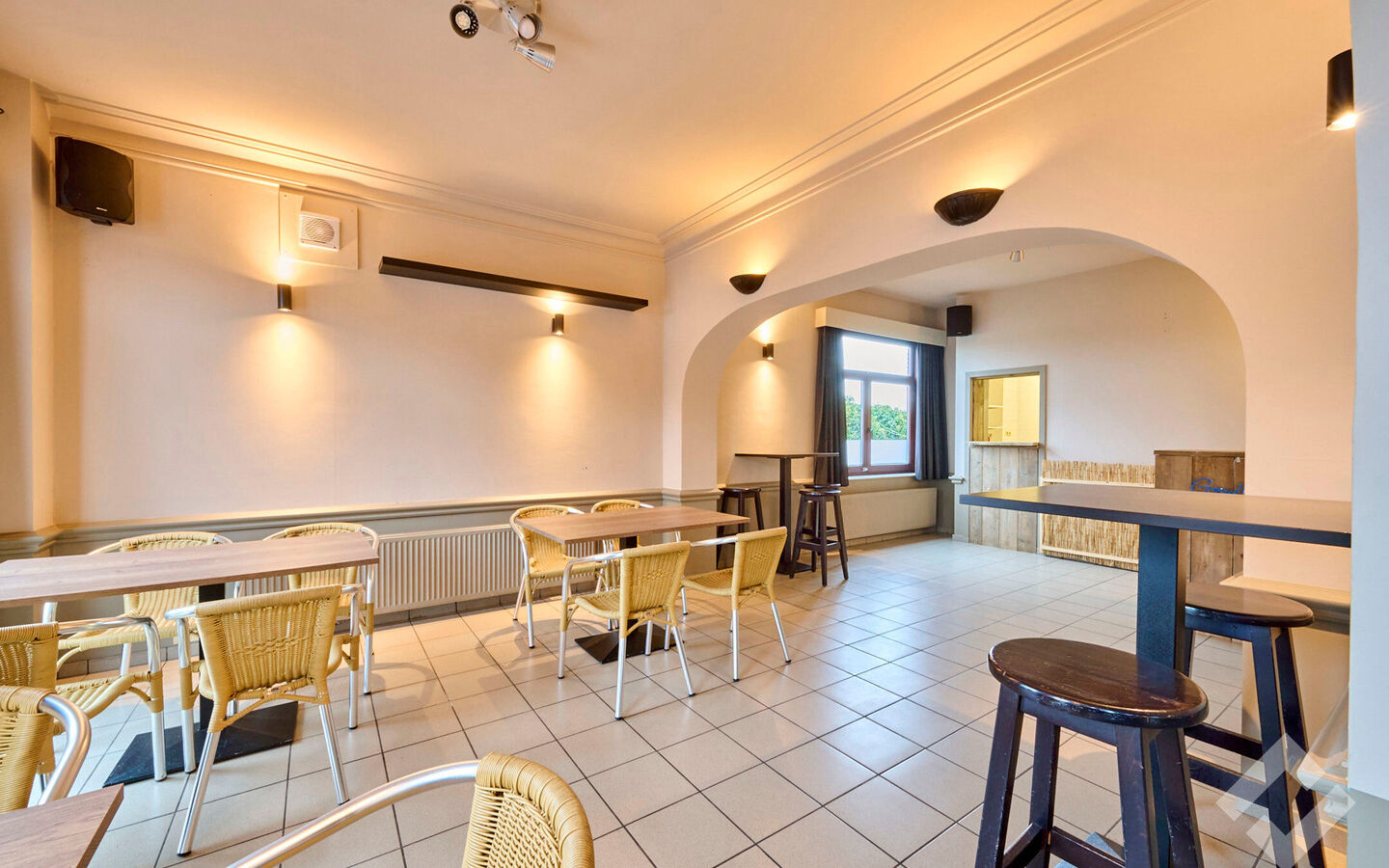 Gebouw voor gemengd gebruik te koop in Lommel