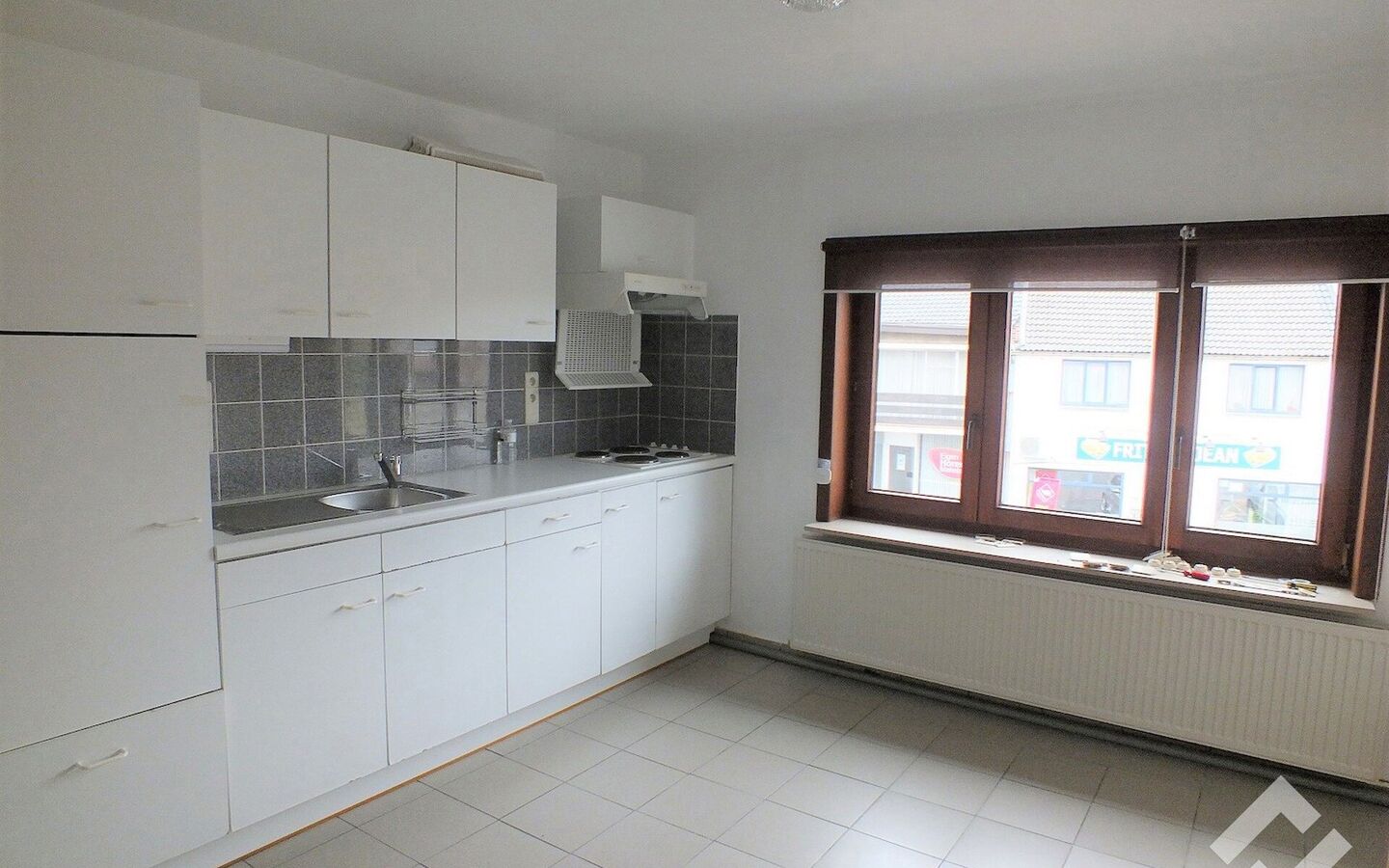 Gebouw voor gemengd gebruik te koop in Lommel