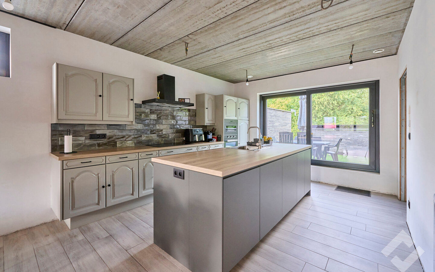 Gebouw voor gemengd gebruik te koop in Overpelt