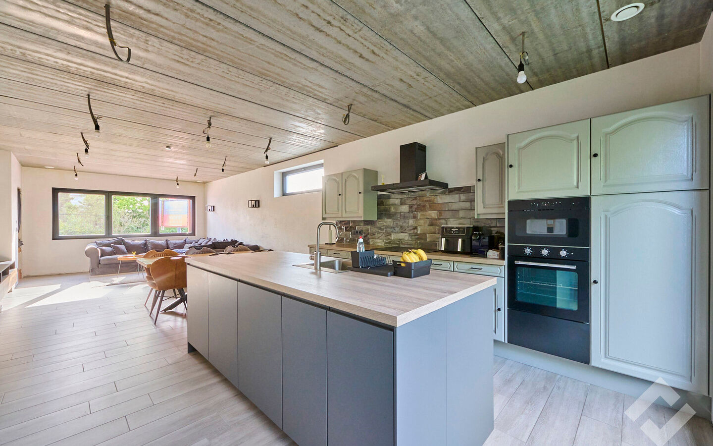 Gebouw voor gemengd gebruik te koop in Overpelt