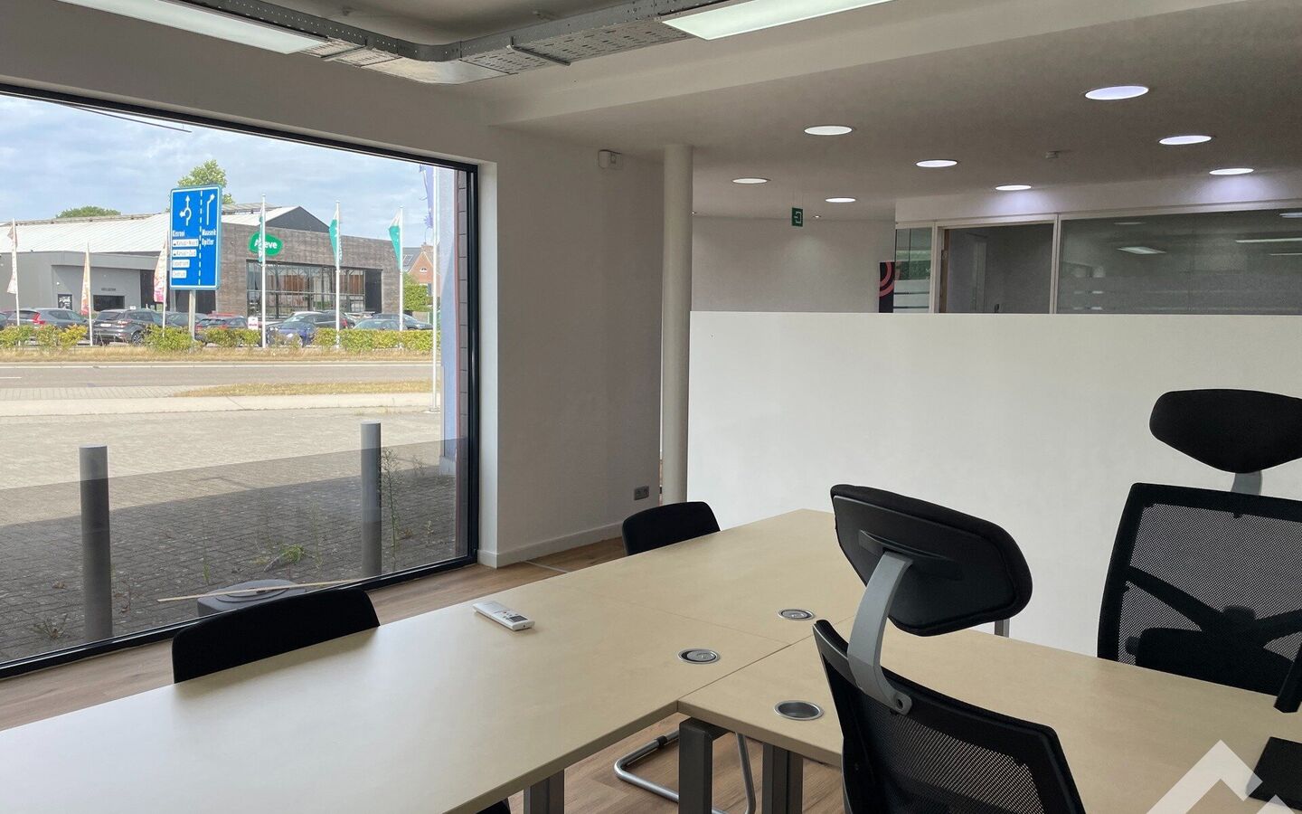 Individuele handelszaak te huur in Bree