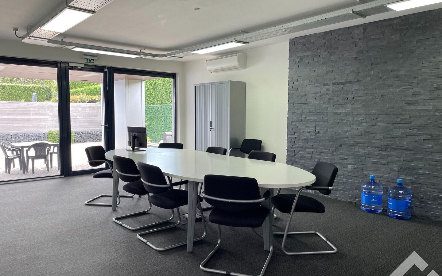 Individuele handelszaak te huur in Bree