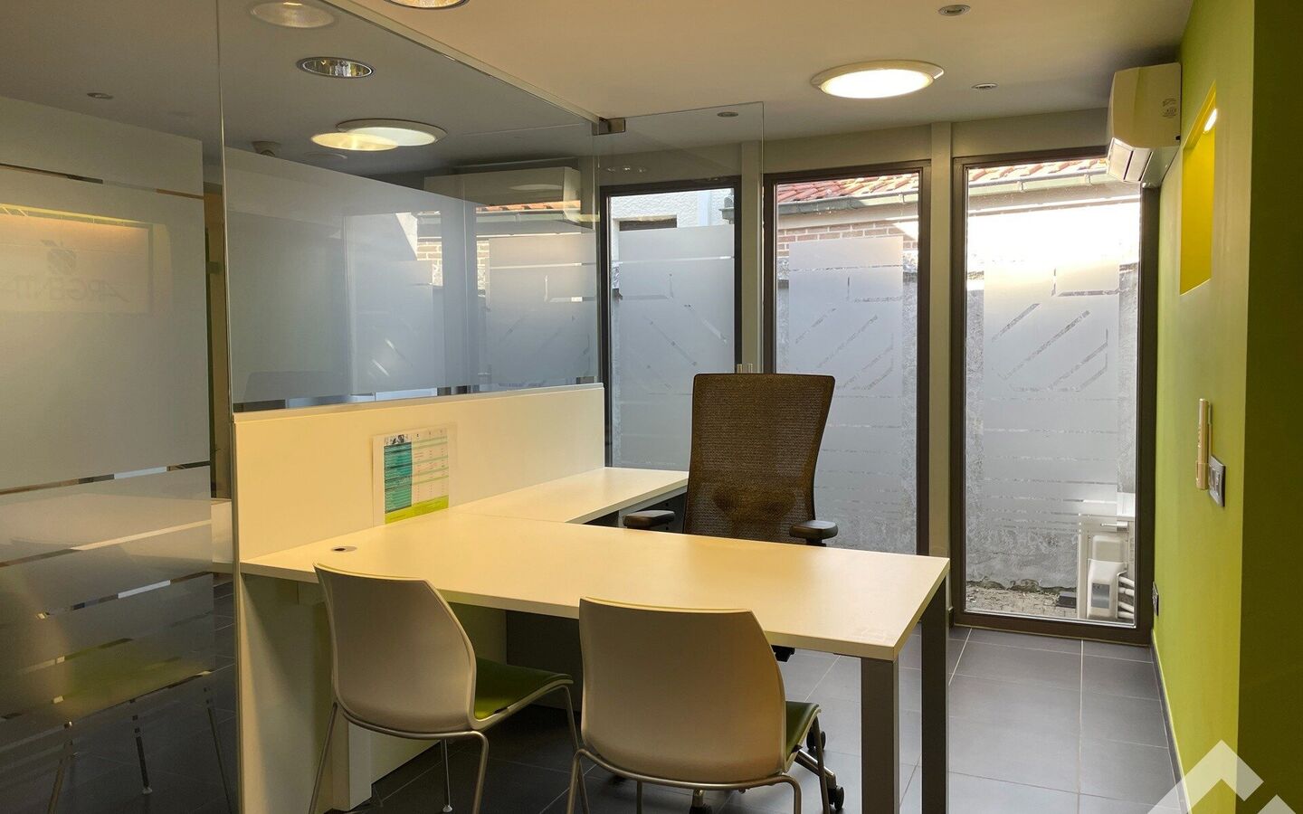 Individuele handelszaak te huur in Hechtel-Eksel