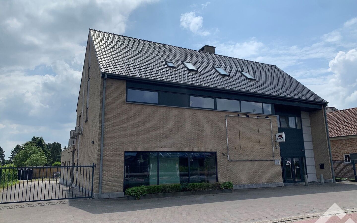 Individuele handelszaak te huur in Lommel