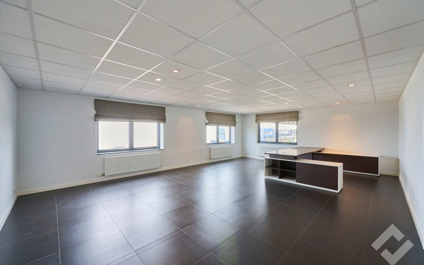 Industrieel gebouw te huur in Balen