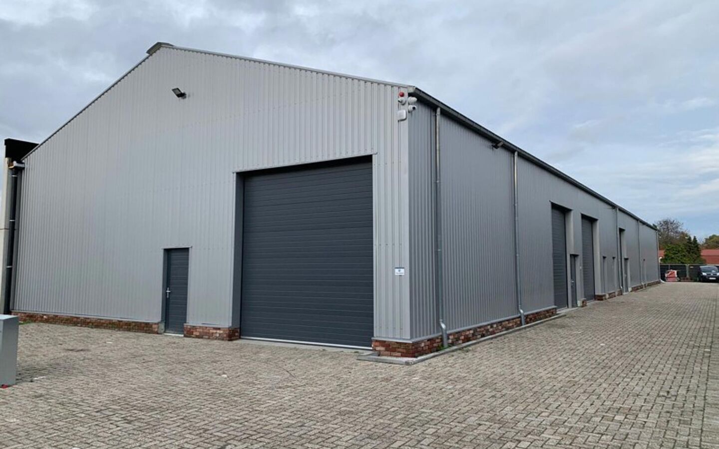 3746003274000003205/3356965