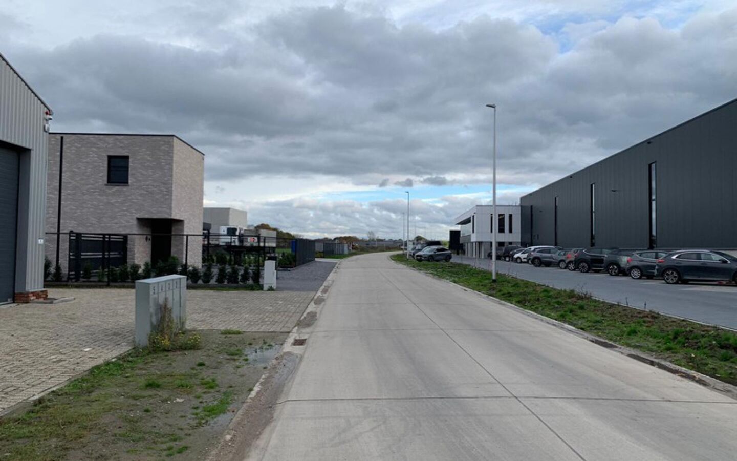 3746003274000003206/3356965