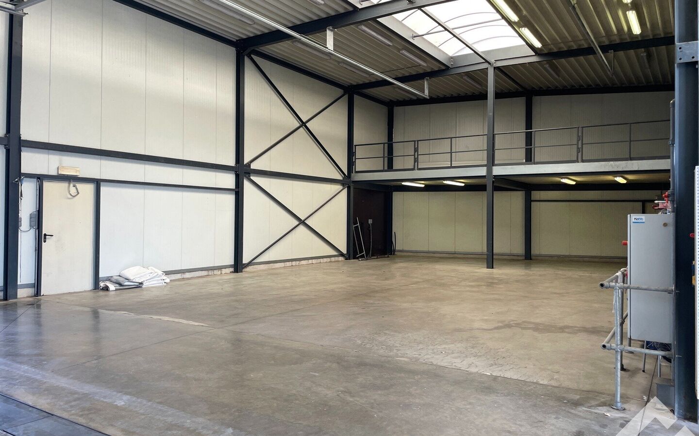 Industrieel gebouw te huur in Hamont-Achel