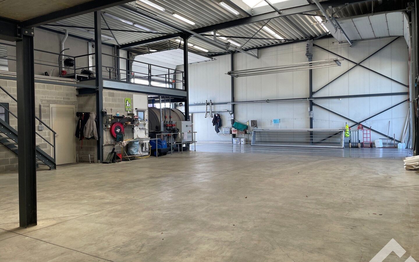 Industrieel gebouw te huur in Hamont-Achel