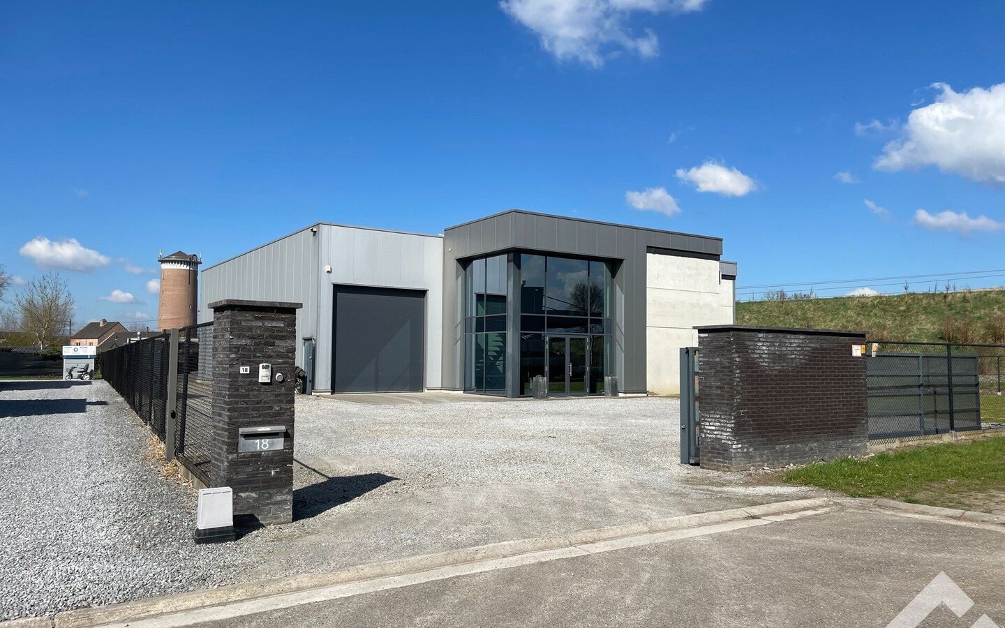 Industrieel gebouw te huur in Hamont-Achel