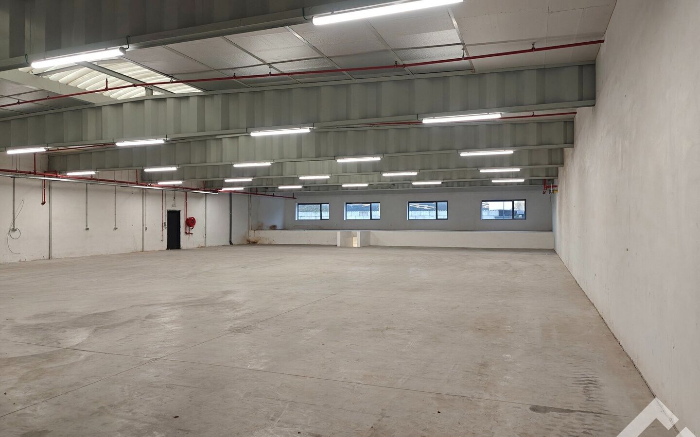 Industrieel gebouw te huur in Mol