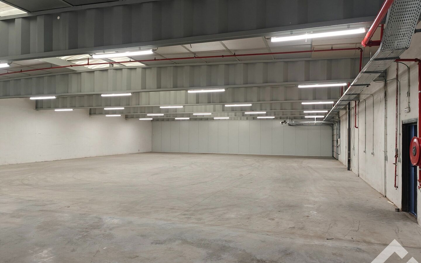 Industrieel gebouw te huur in Mol