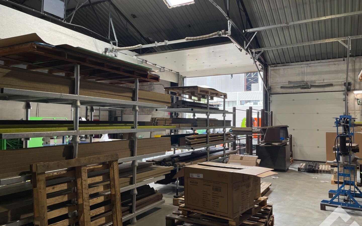 Industrieel gebouw te huur in Mol