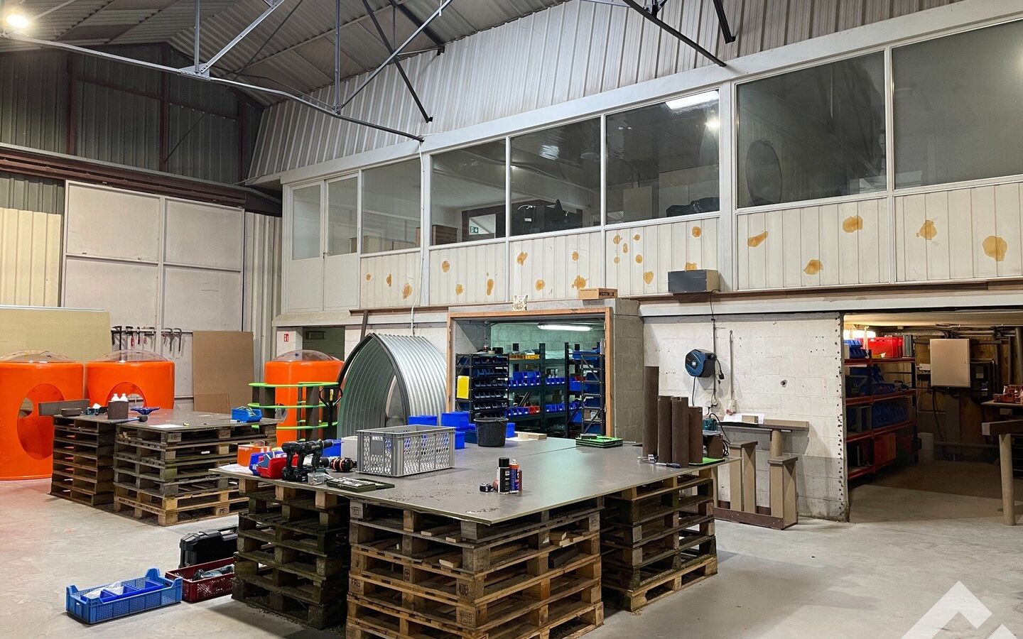 Industrieel gebouw te huur in Mol