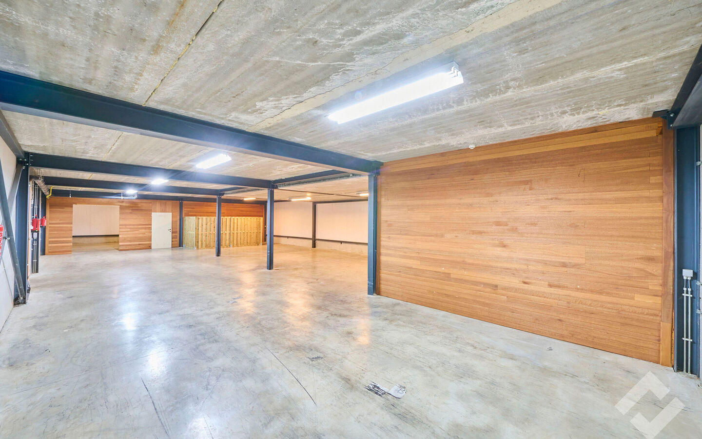 Industrieel gebouw te koop in Balen