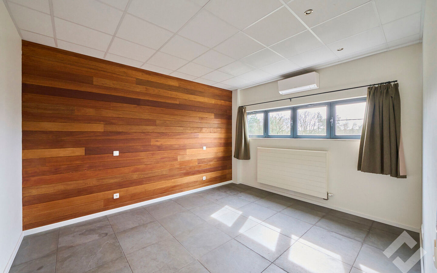 Industrieel gebouw te koop in Balen