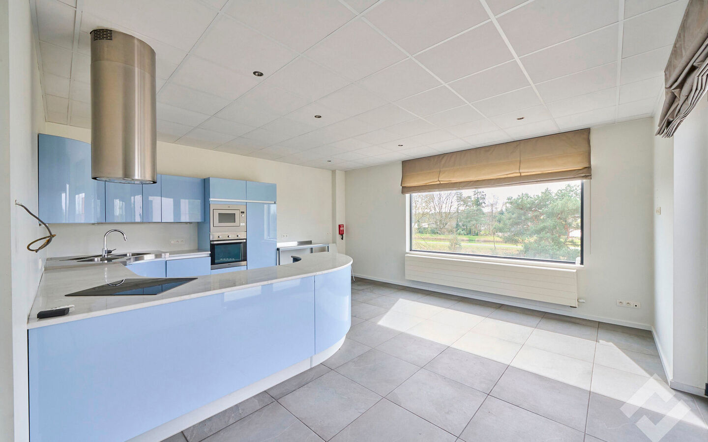 Industrieel gebouw te koop in Balen