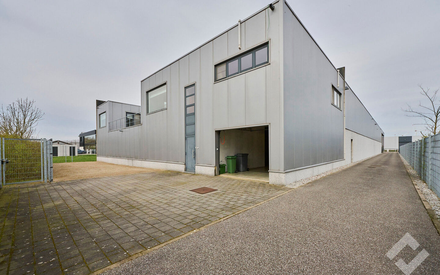 Industrieel gebouw te koop in Balen