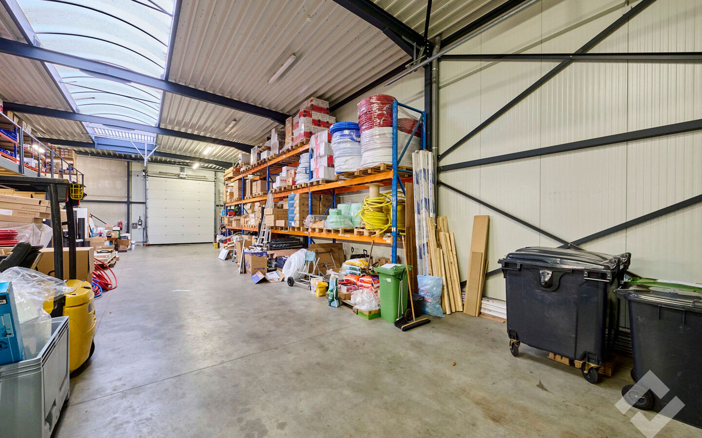 Industrieel gebouw te koop in Lommel