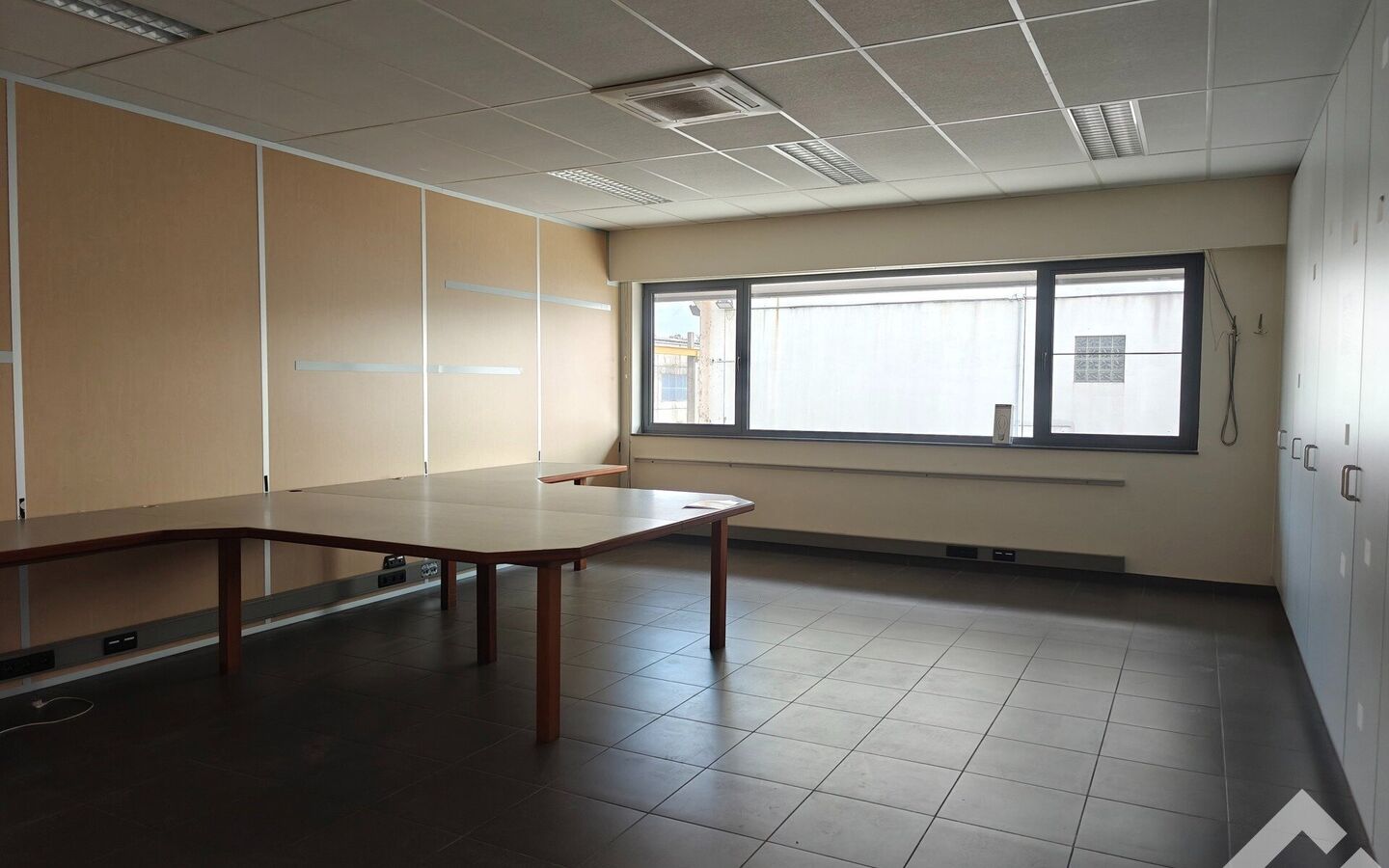 Kantoor te huur in Balen