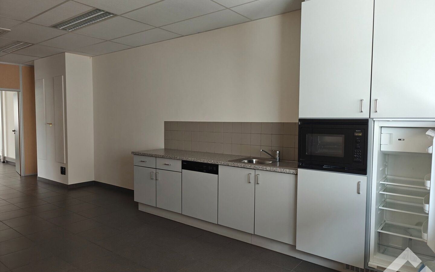 Kantoor te huur in Balen