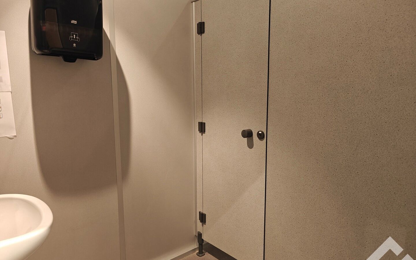 Kantoor te huur in Balen