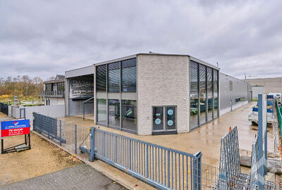 Industrieel gebouw te koop in Balen