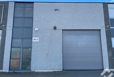 Industrieel gebouw te huur in Dessel